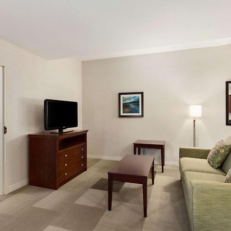 Hampton Inn Burlington - Colchester Esterno foto