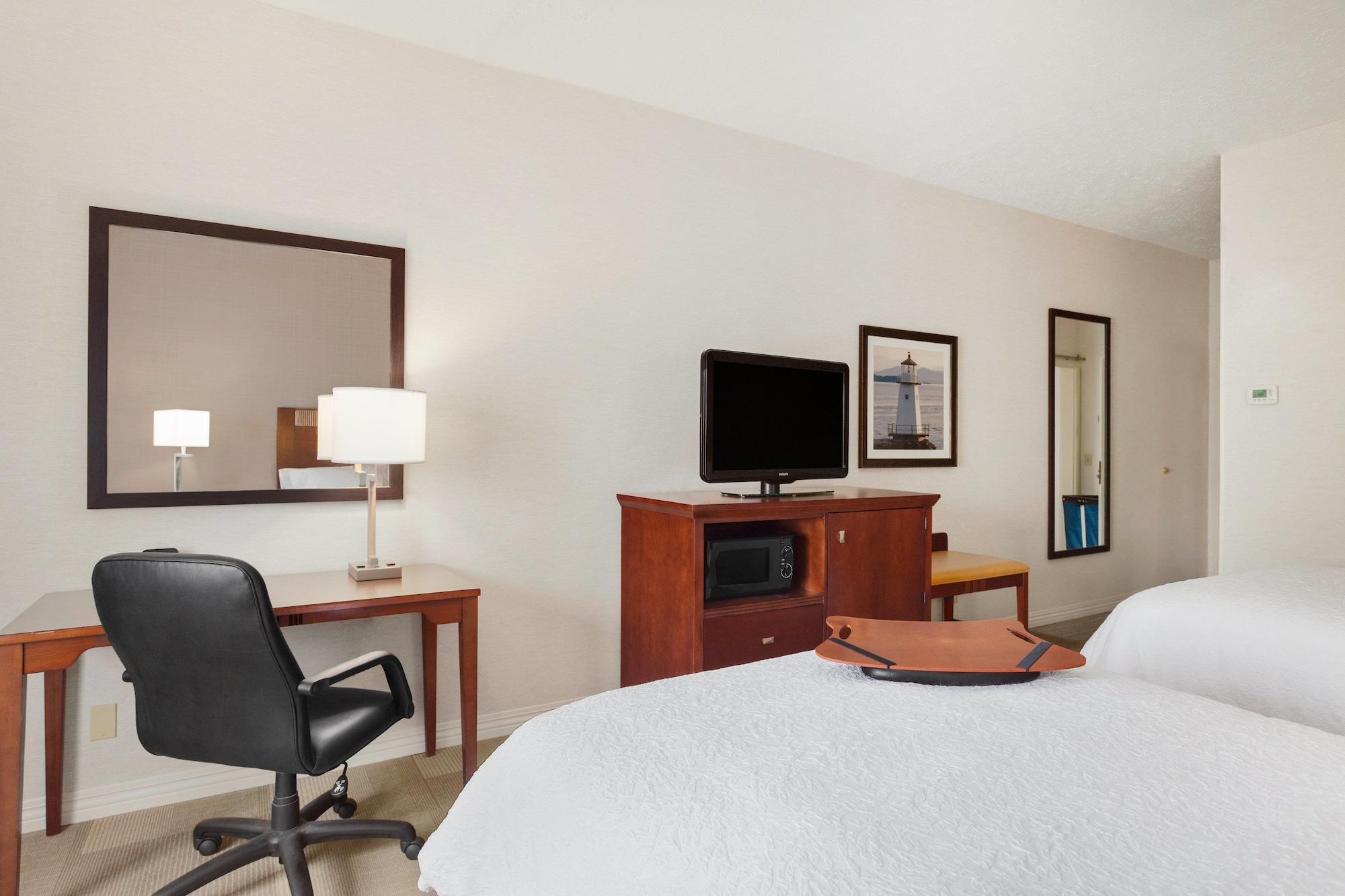 Hampton Inn Burlington - Colchester Esterno foto