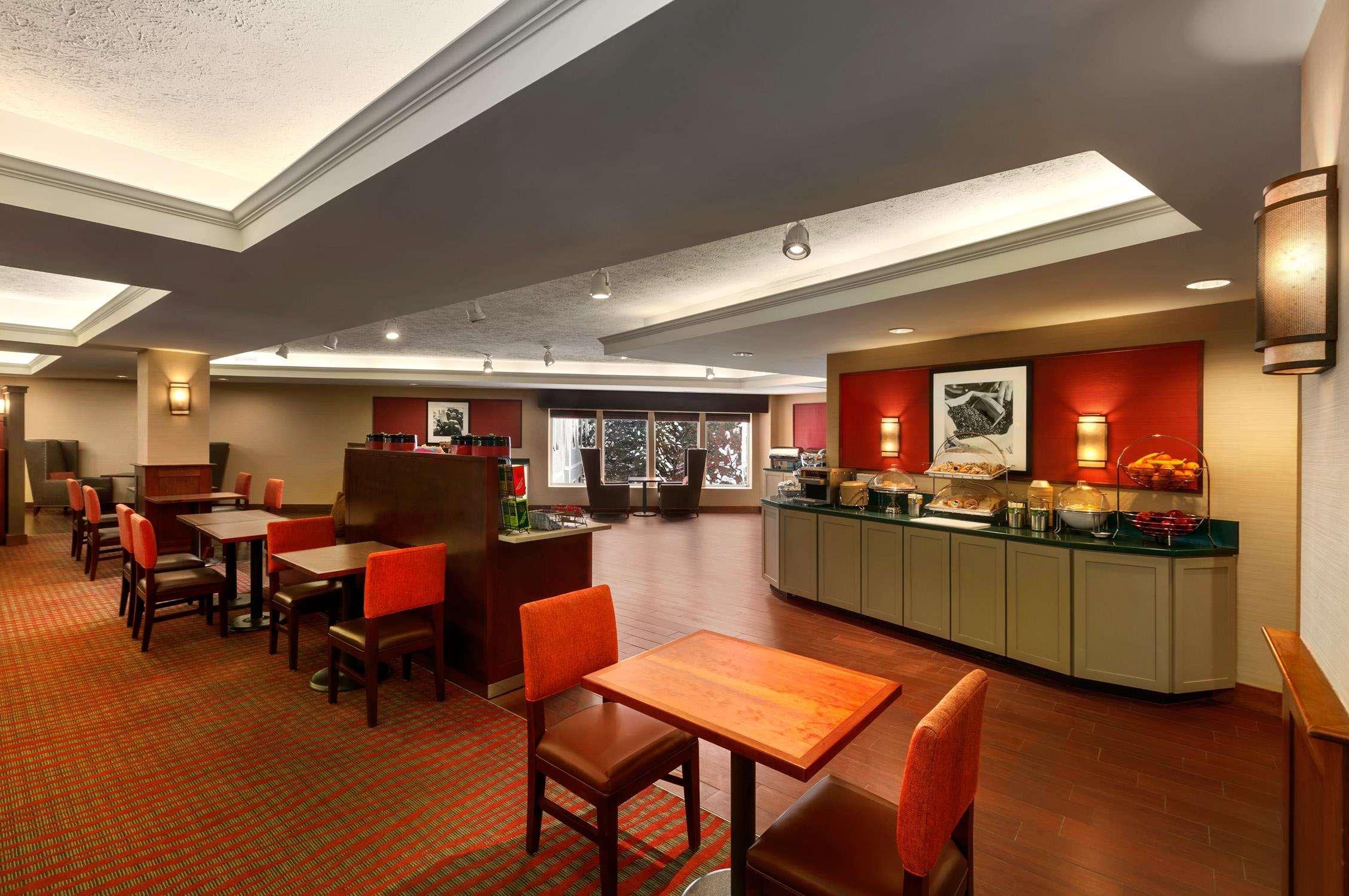 Hampton Inn Burlington - Colchester Esterno foto