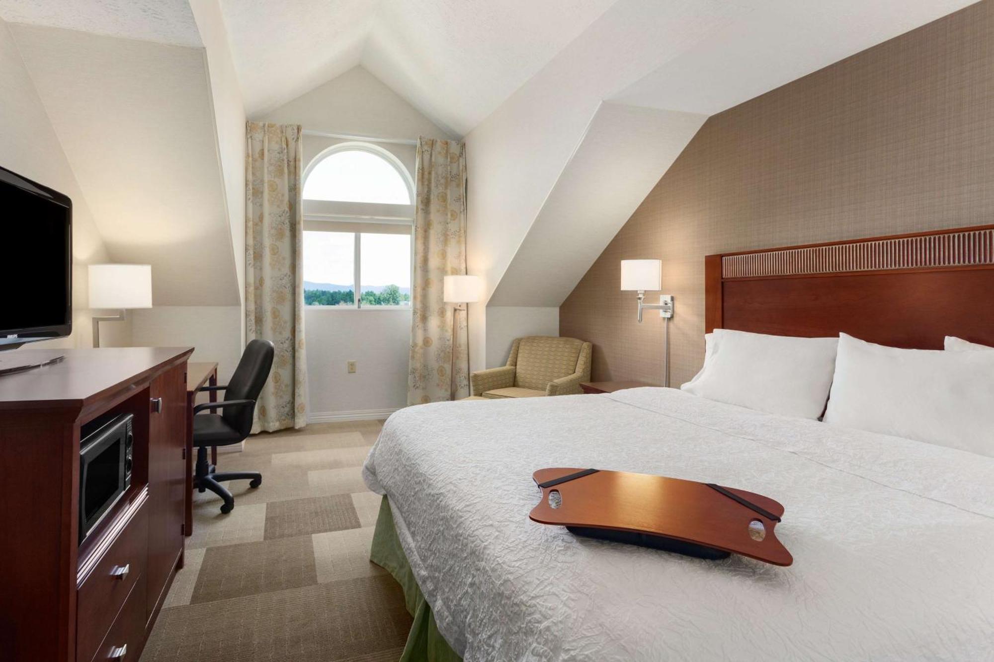Hampton Inn Burlington - Colchester Esterno foto