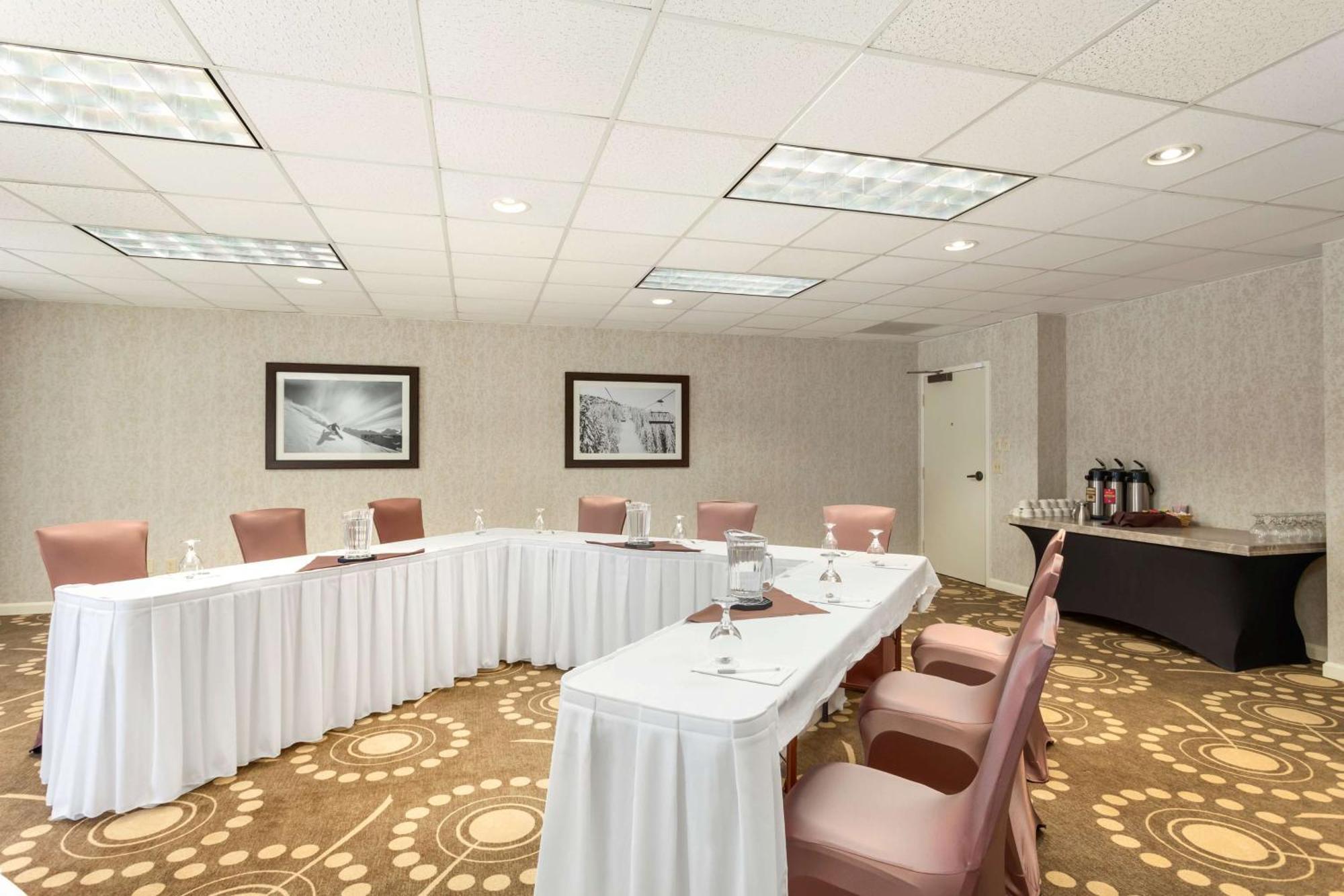Hampton Inn Burlington - Colchester Esterno foto