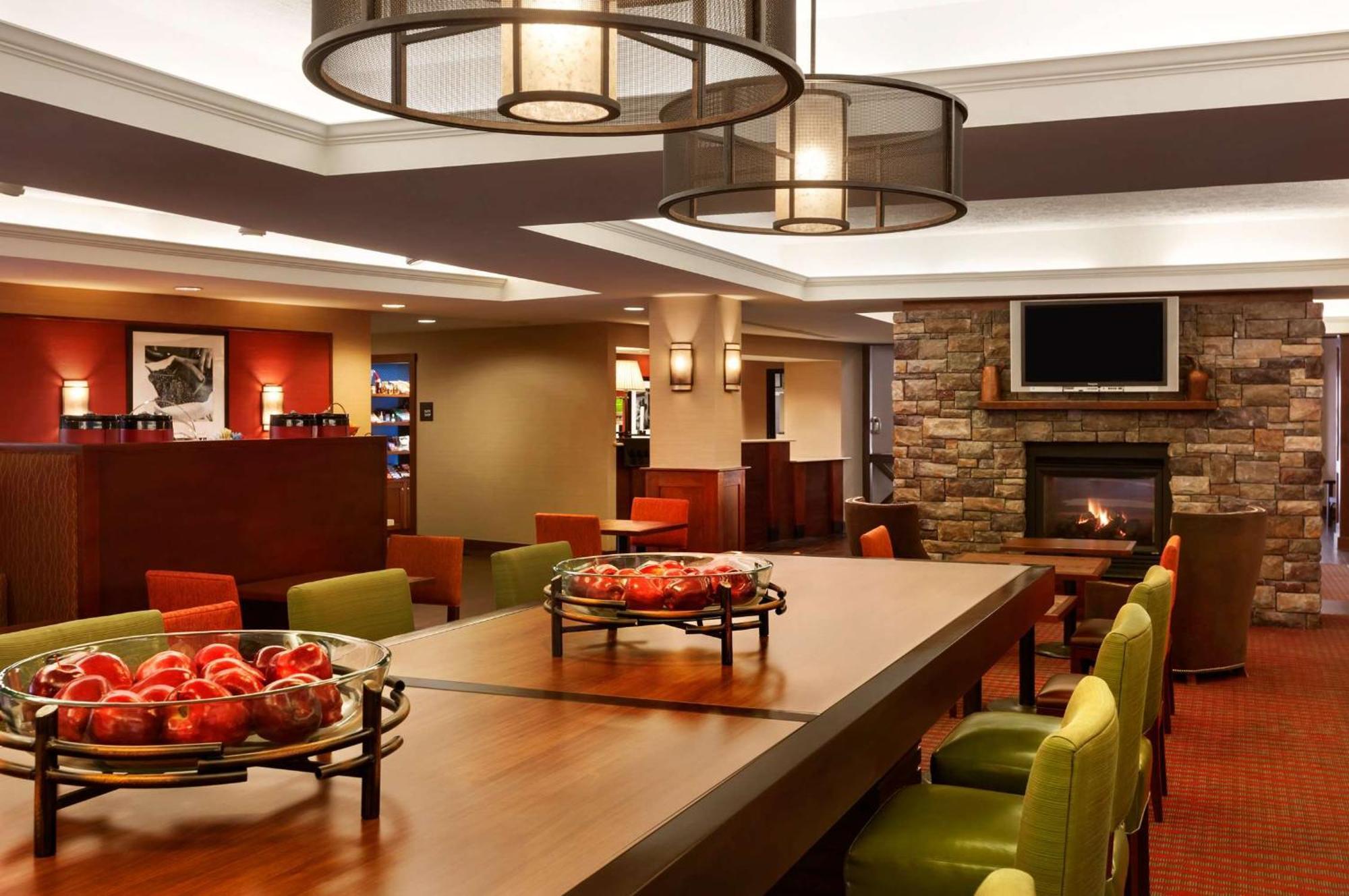 Hampton Inn Burlington - Colchester Esterno foto